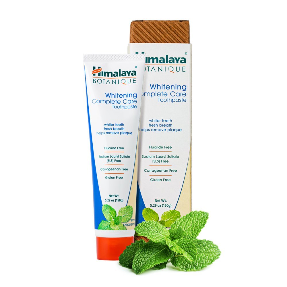 Himalaya Botanique Complete Care Whitening Toothpaste, Simply Mint, for a Clean Mouth, Whiter Teeth and Fresh Breath, 5.29 oz