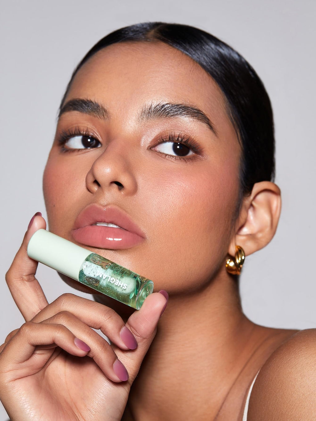 SHEGLAM Jelly Wow Hydrating Non-Sticky Lip Oil Moisturizing Plumping Lip Gloss - Berry Involved